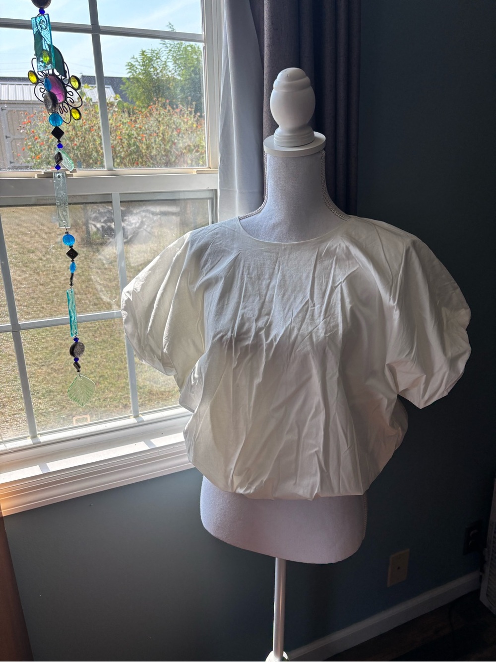 Women's White Puff Sleeve Crop Blouse - Elegant Gathered Silhouette